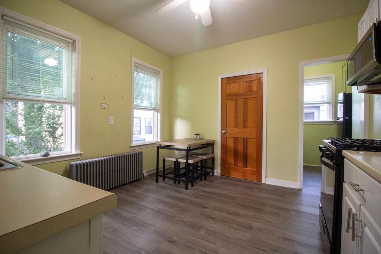 2 Bedroom Condo Close To Boston And Cambridge With Free Parkings Екстериор снимка