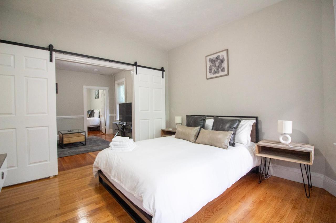2 Bedroom Condo Close To Boston And Cambridge With Free Parkings Екстериор снимка