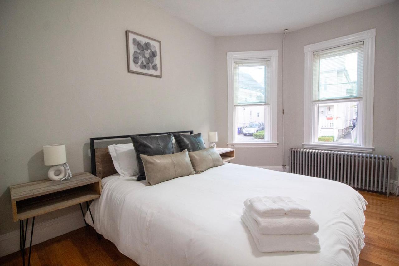 2 Bedroom Condo Close To Boston And Cambridge With Free Parkings Екстериор снимка