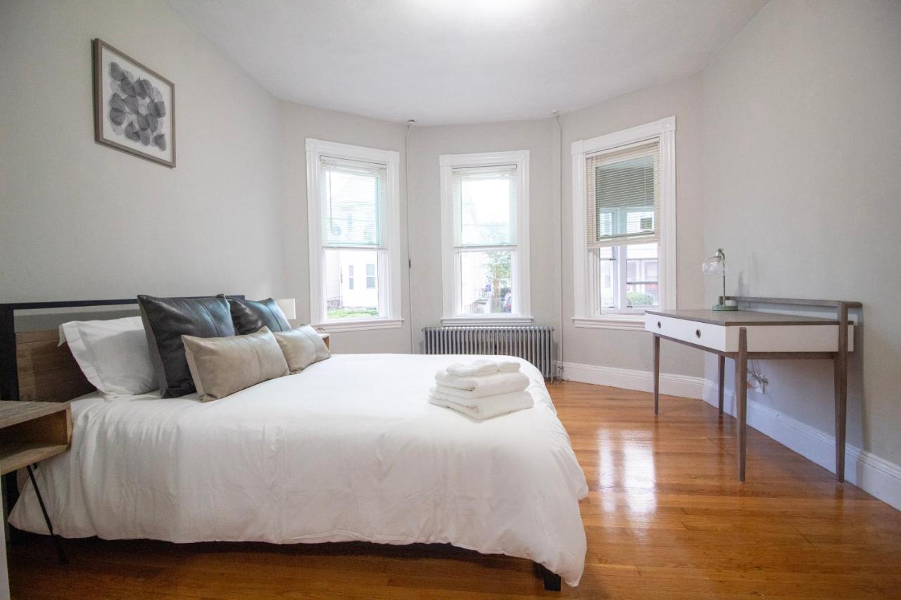 2 Bedroom Condo Close To Boston And Cambridge With Free Parkings Екстериор снимка