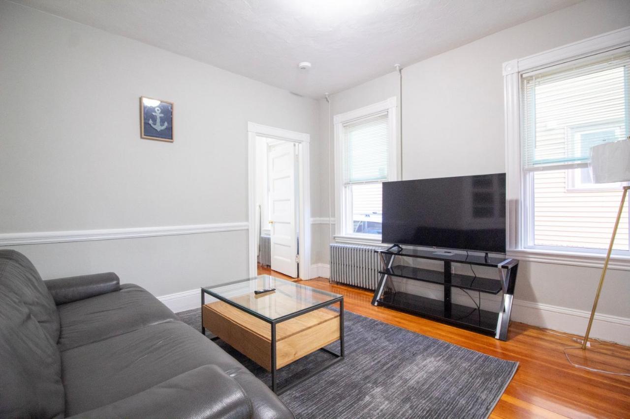 2 Bedroom Condo Close To Boston And Cambridge With Free Parkings Екстериор снимка